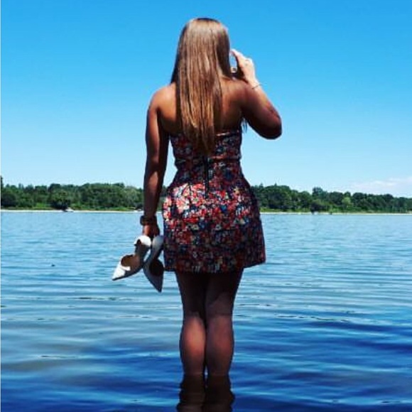 Dainty Strapless Stretch Floral Dress size Medium - Picture 4 of 4